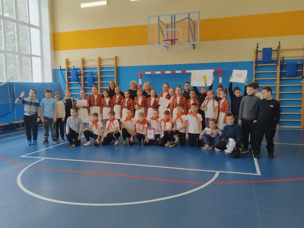 🏆 Орлята России в деле! «Сто затей для всех друзей» на ура! 🤸‍♂️  Сегодня у наших четвероклассников 