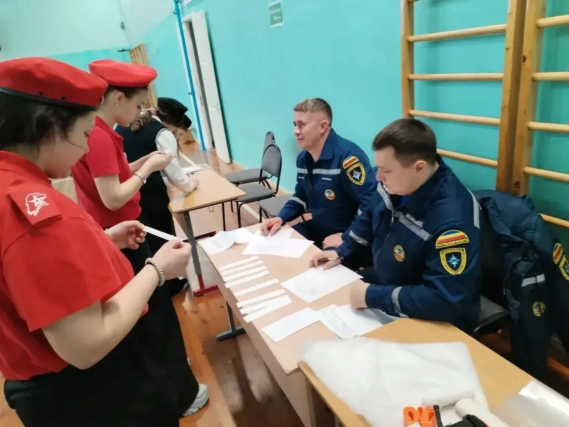 В школе № 8 города Миллерово прошел школьный этап Всероссийской военно-патриотической игры «Зарница 