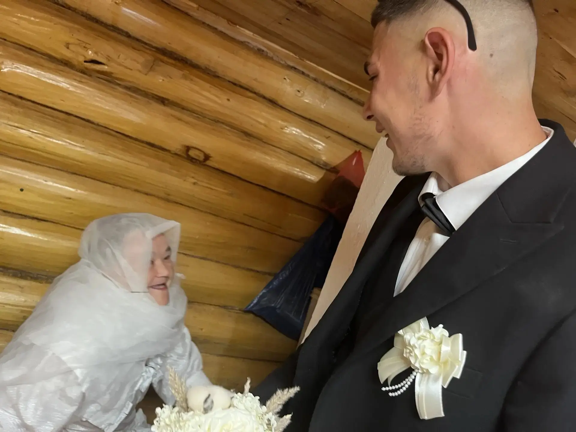🎉 Смех, песни и традиции: как «Тау ынйылары» провели обряд «Кыз озату» 
 
В деревне Тау ансамбль «Т