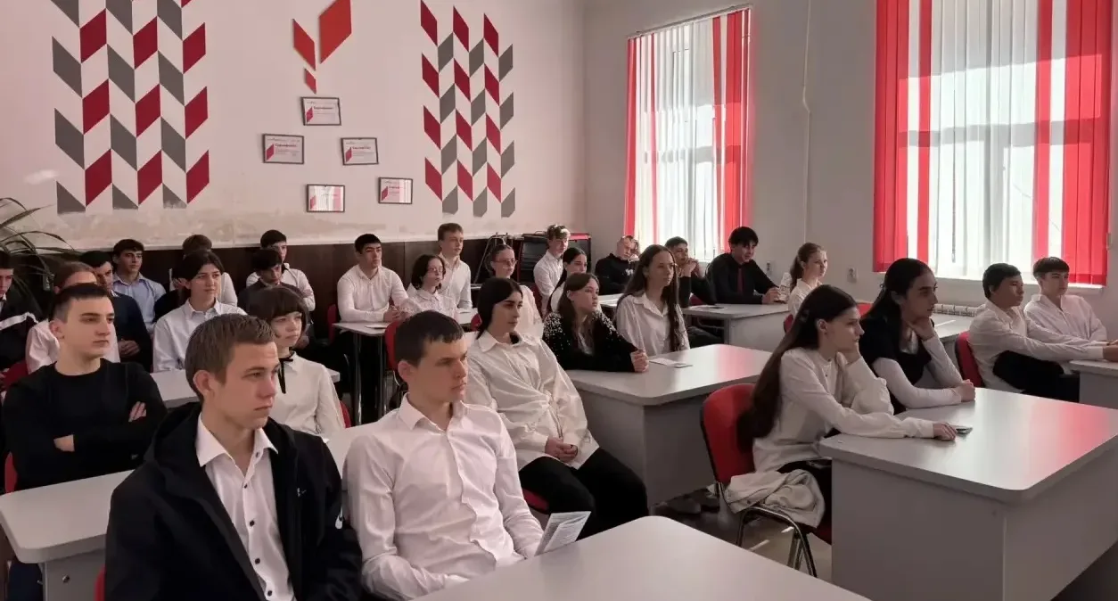 🎓 Профориентация в действии! 16 апреля 2026 г. преподаватели Медногорского филиала МПК «Профессионал