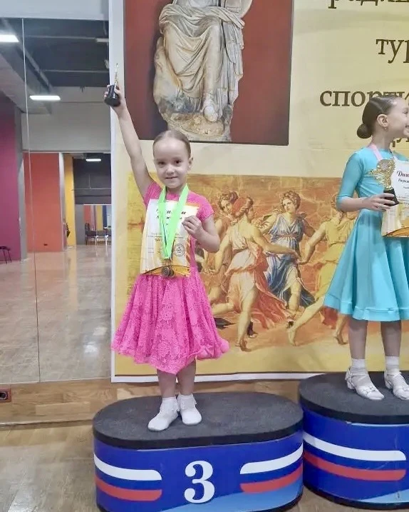 Поздравляем наших танцоров!   В минувшие выходные прошёл престижный конкурс по бальным танцам «Кубок