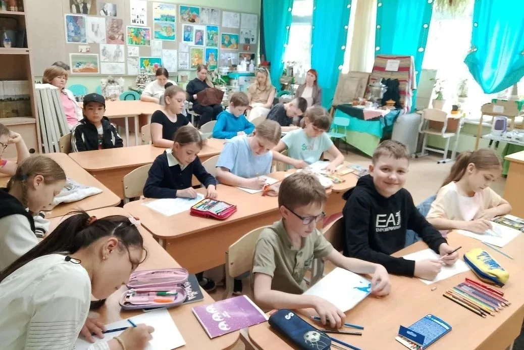 🤝 21 мая прошло открытое занятие для детей, обучающихся по программе «Мир английского», вместе с их
