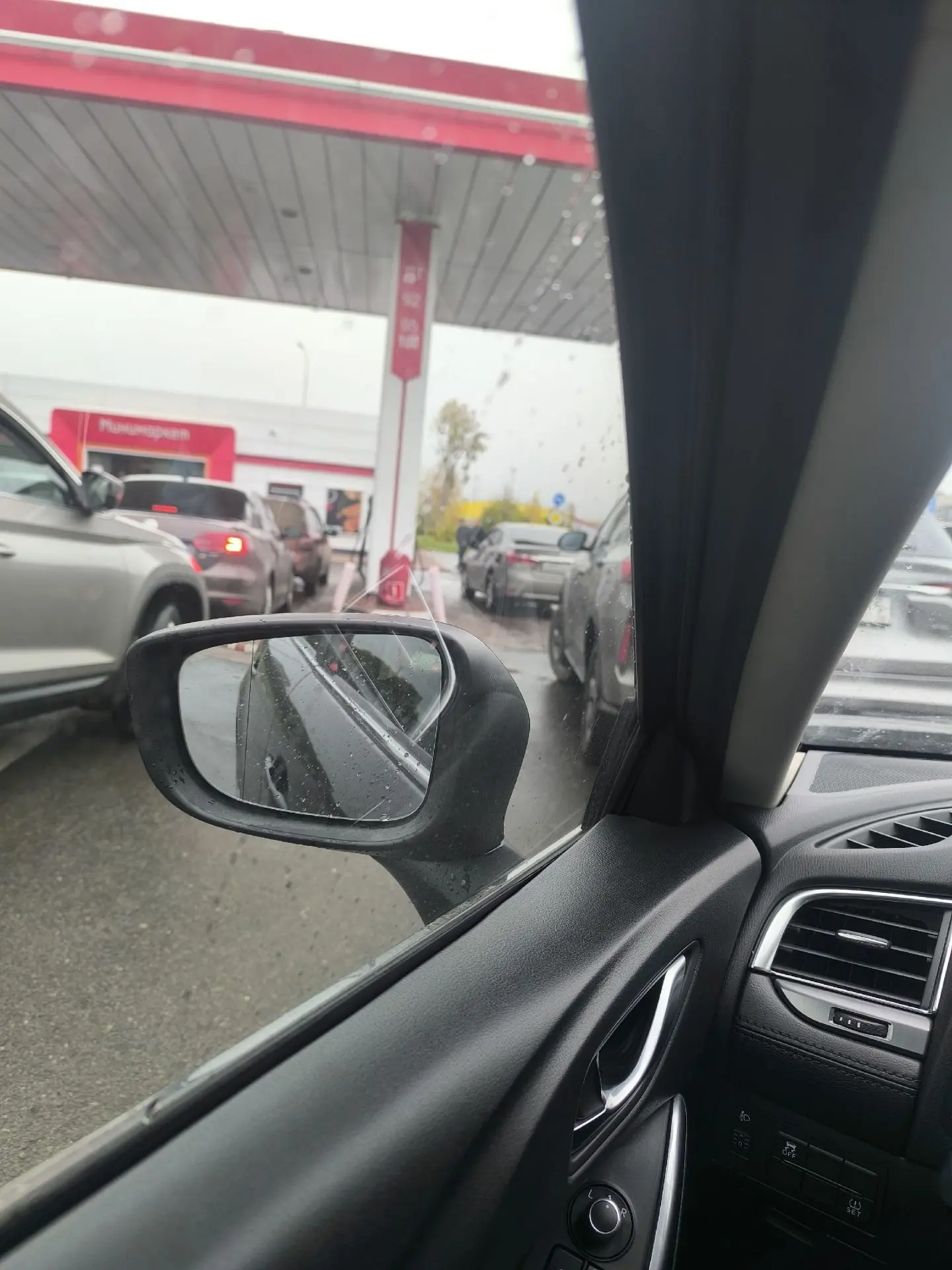 ✅️️⛽ Ситуация с бензином в Череповце и рядом с городом. Актуальная информация на 5 октя...