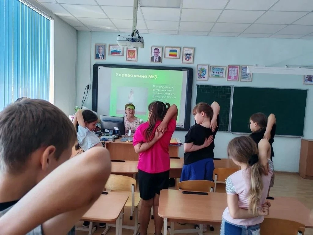 Пушкинский день в пришкольном лагере.8 июня  в нашем пришкольном лагере «Сказка» царила атмосфера тв