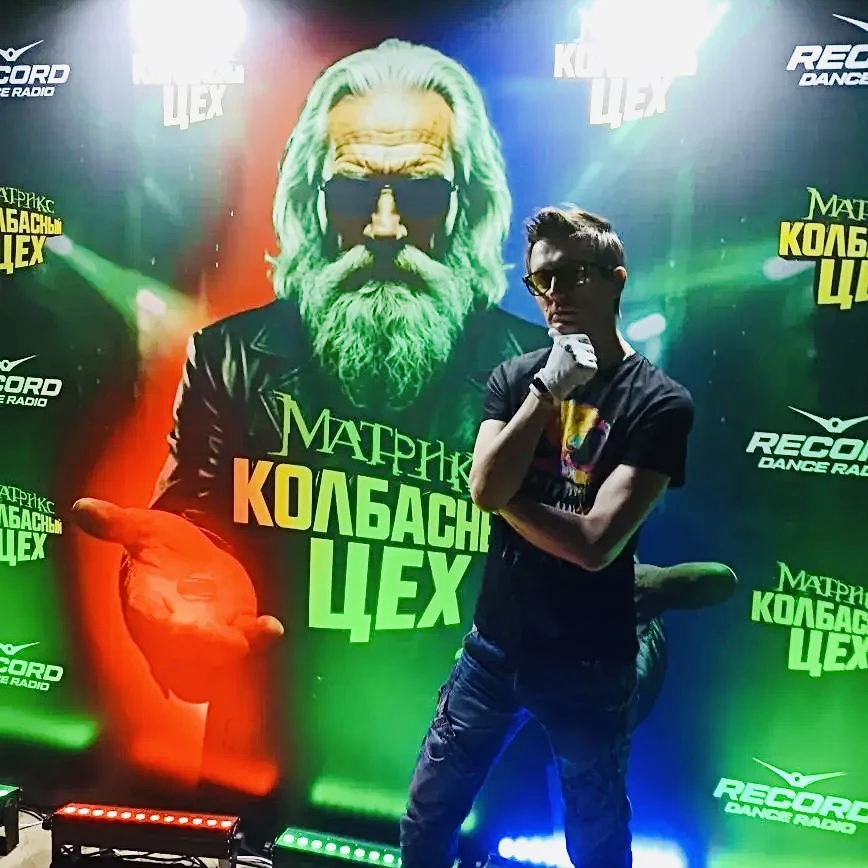 Быстрые впечатления от первой ночи фестиваля Колбасный Цех Матрикс. Понравилось: простр...