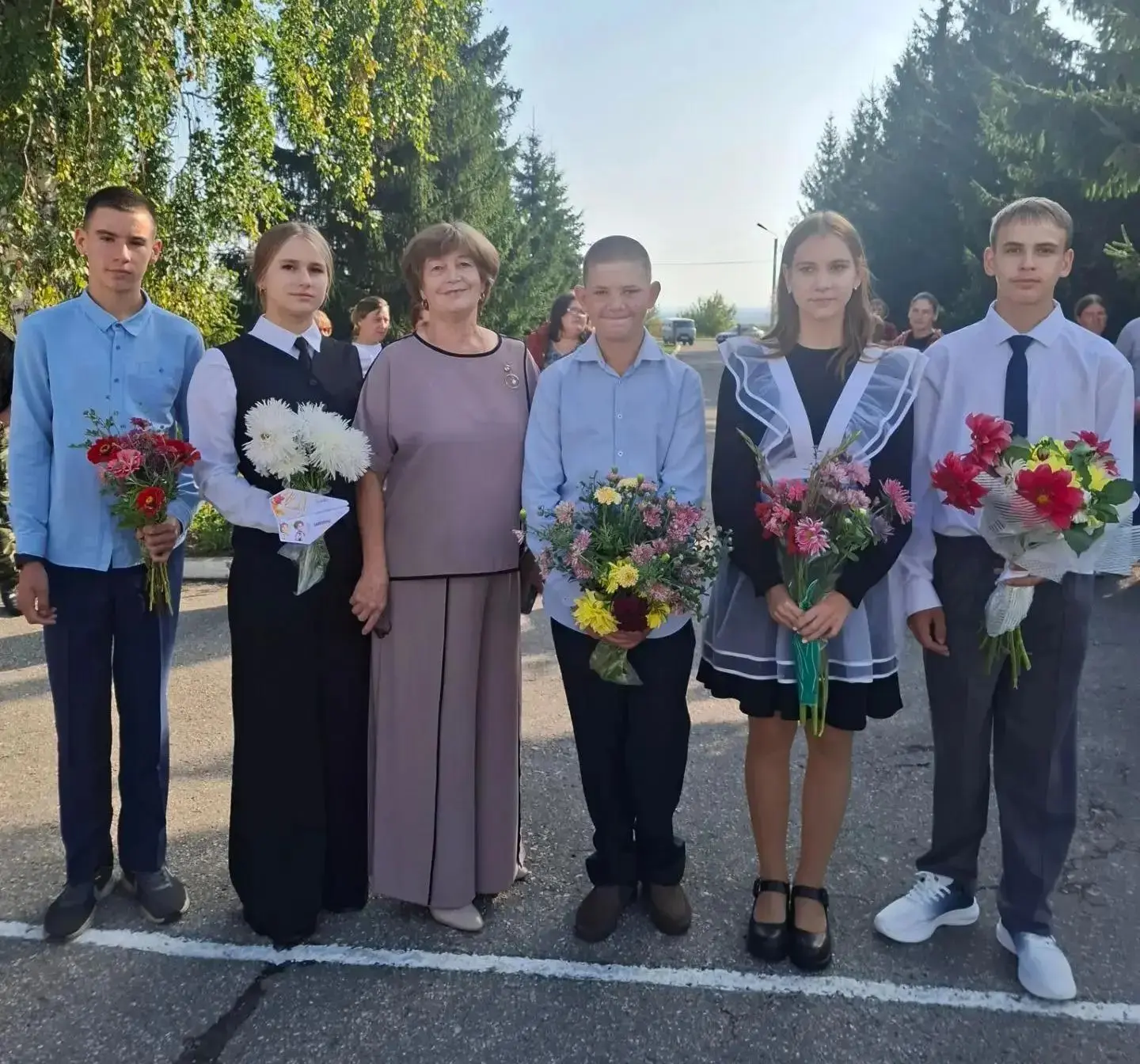 В единстве наша сила: в Вальдиватской школе дали старт новому учебному году