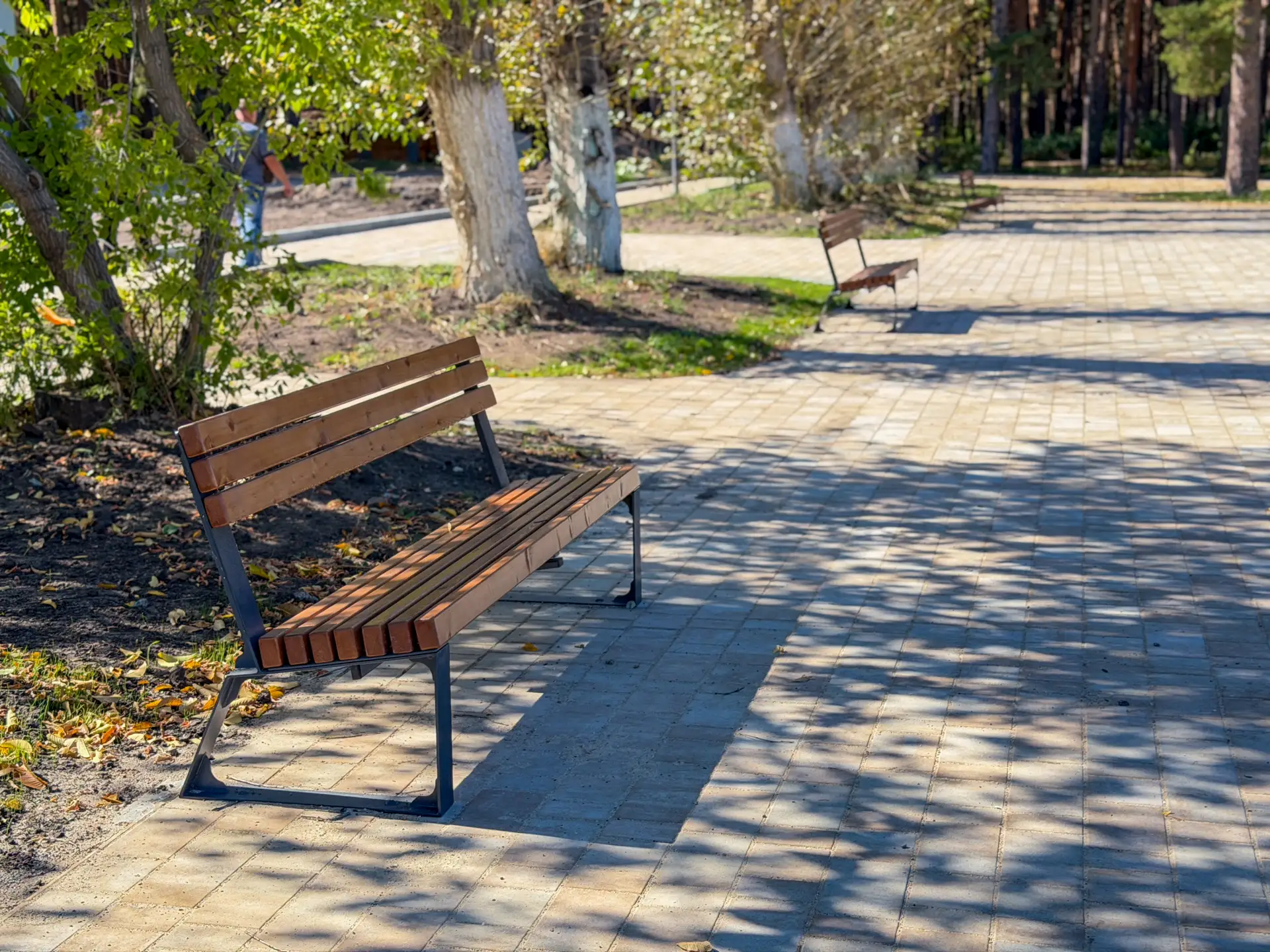 🌳 На территории парка Южноуральска полным ходом идёт комплексное благоустройство, и ка...