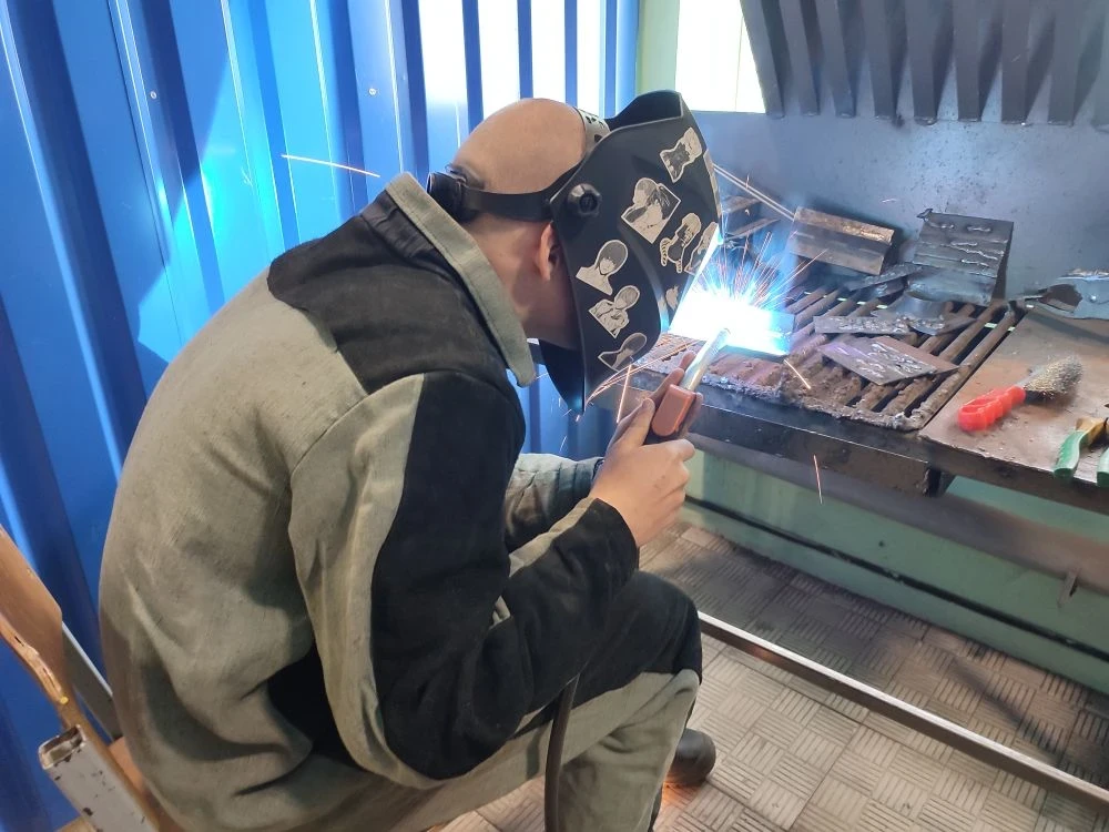 Сварка на отлично: студенты показали мастерство на профессиональном конкурсе!