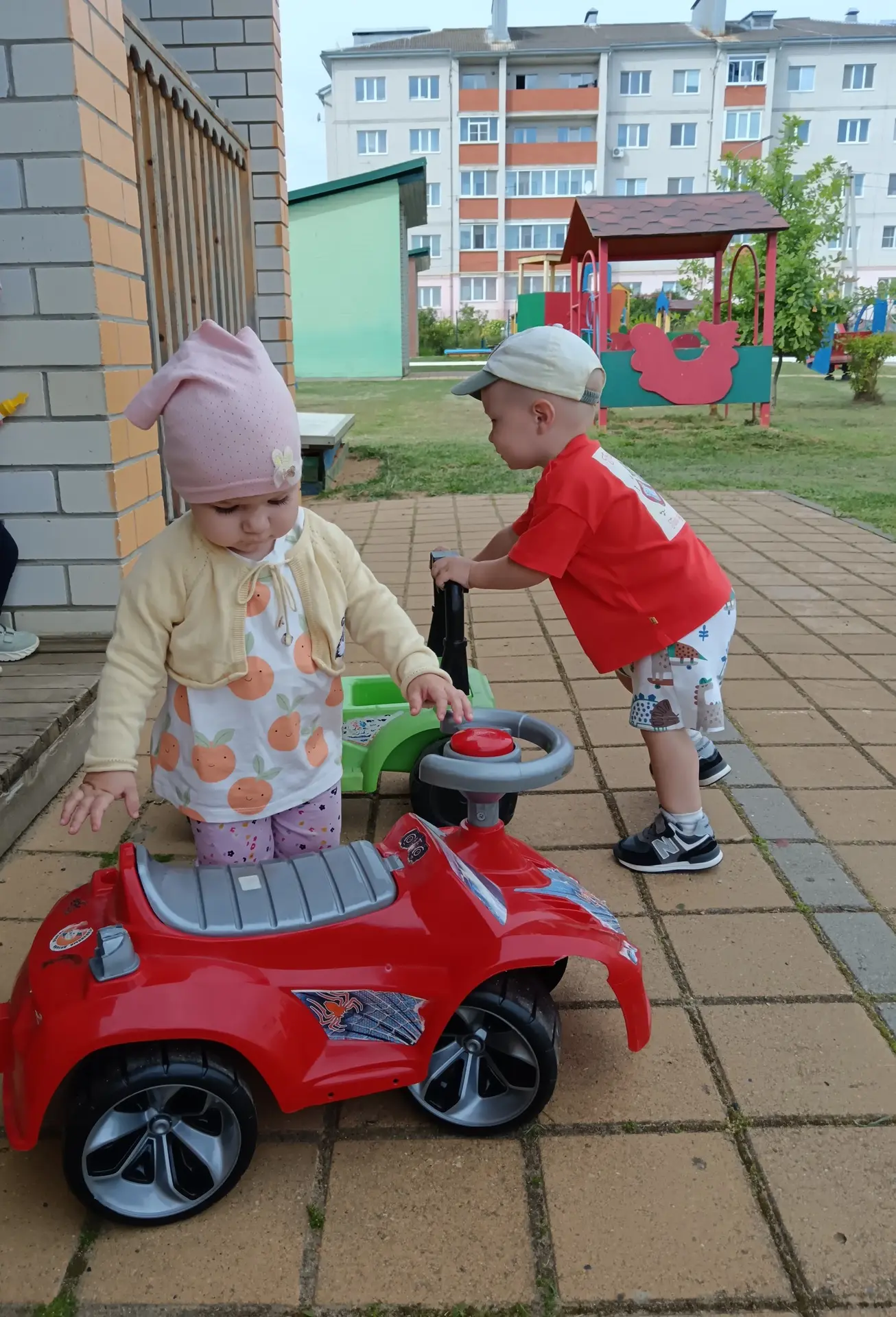 Лето-лето! Как же ты стремительно заканчиваешься!  И опять целый  год нам ждать! 😜