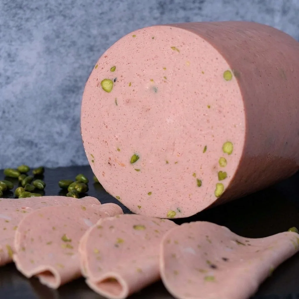 Мортаделла из фермерской курицы - ароматная, нежная и утонченная новинка на Fattoria Ma...
