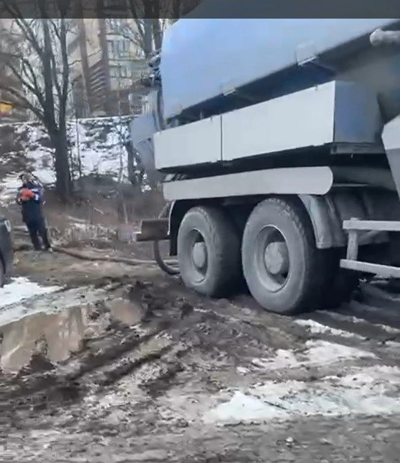 🚫Борьба с «черными ассенизаторами». Если Вы стали свидетелем незаконного слива отходов в канализацио