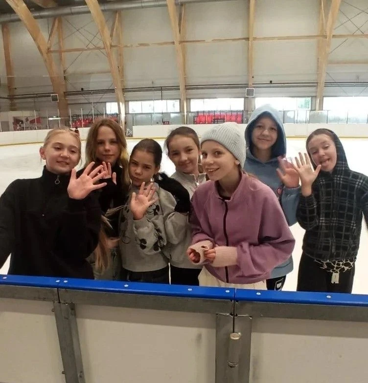 🏊⛸️Хоккей и плавание: встреча двух стихий
🔥30 июня хоккеисты провели необычный мастер-класс для пл