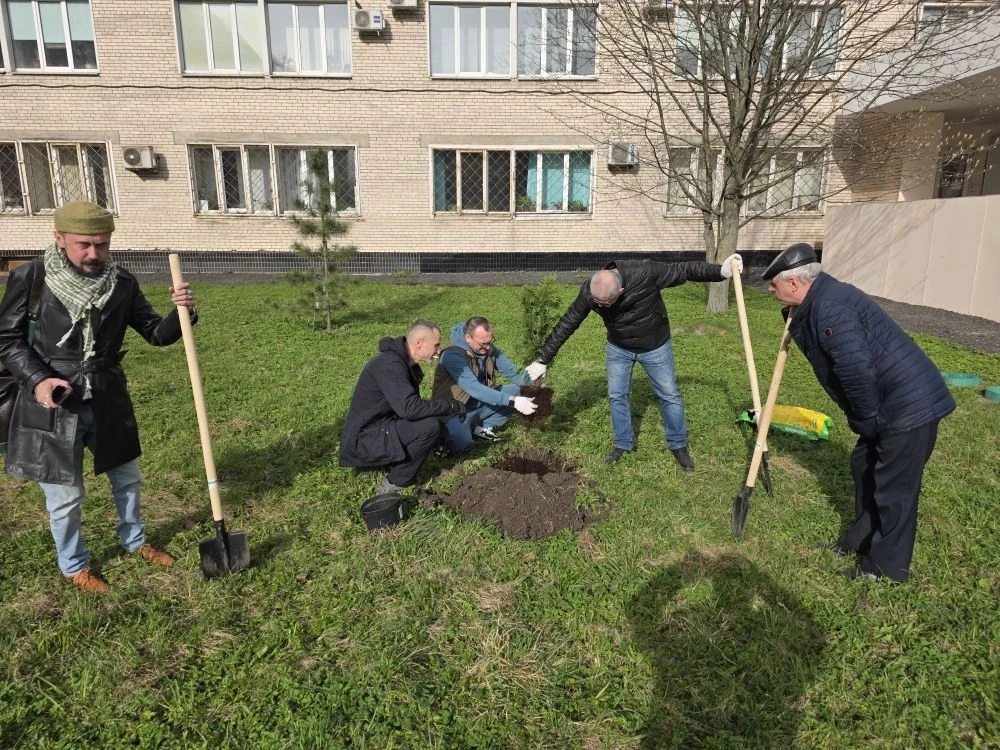 🌳 Сотрудники Городской больницы №26 приняли участие во Всероссийском субботнике.