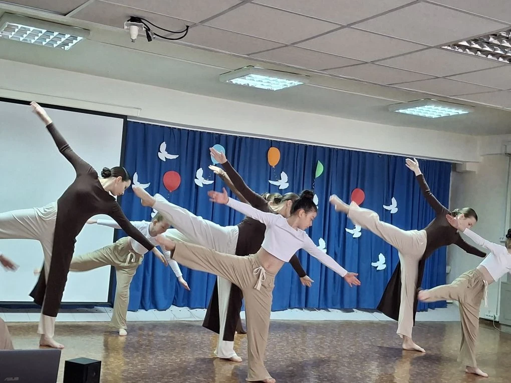 🎓 Сегодня в 1 корпусе ДЮЦ г. Шарыпово прошло торжественное вручение свидетельств об ок...