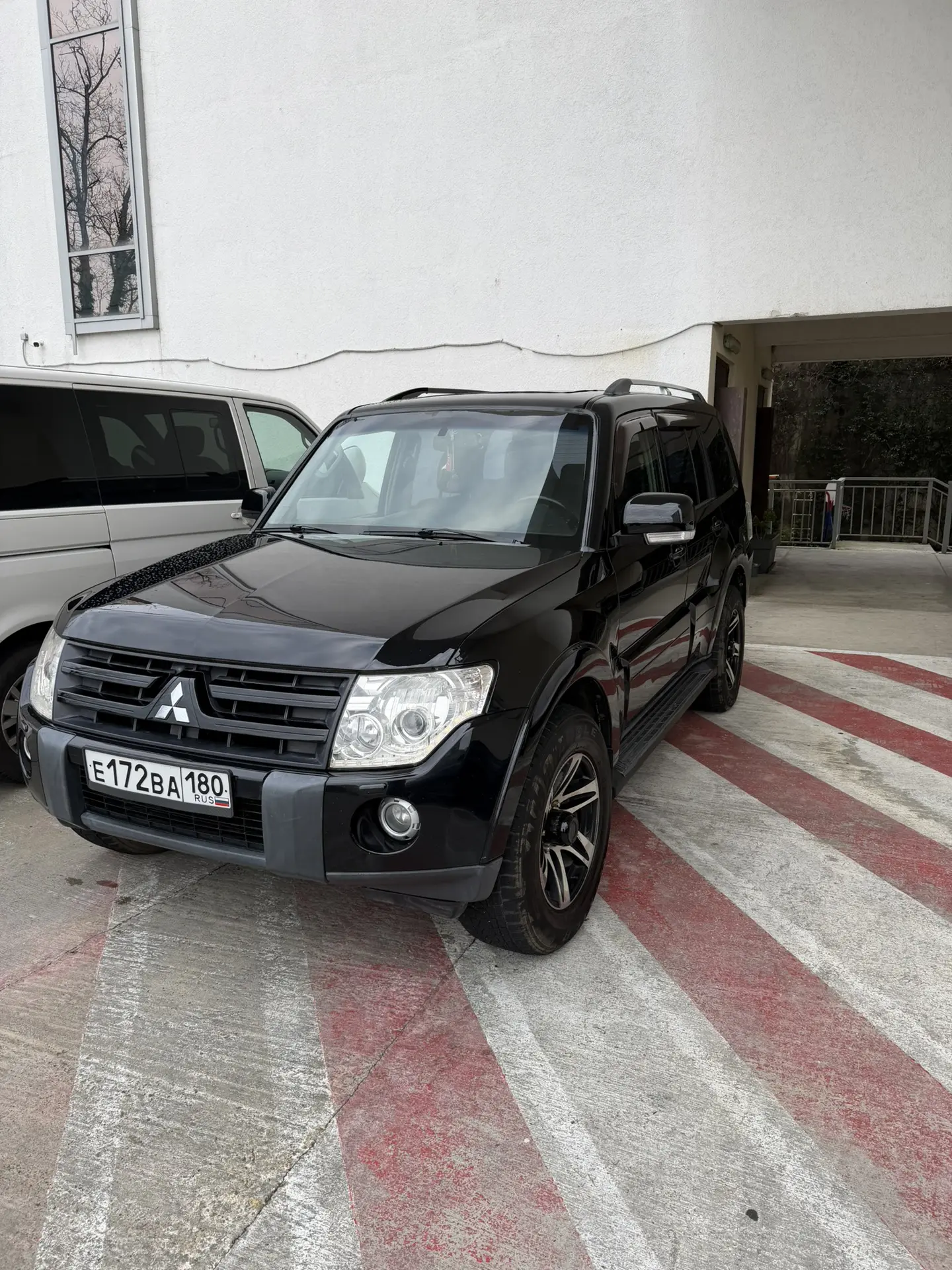 Mitsubishi Pajero 3,8 ГАЗ - Бензин