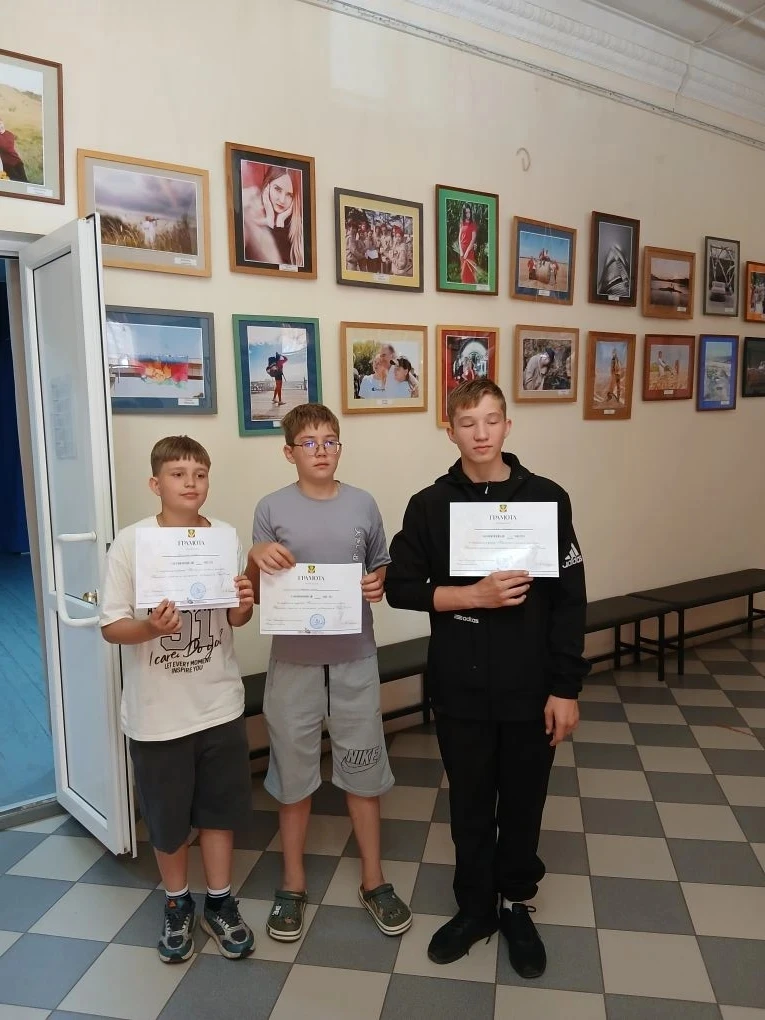 🇷🇺 В шахматном турнире, посвящённом Дню России, 
наши ученики заняли несколько призовых мест:

🔸 