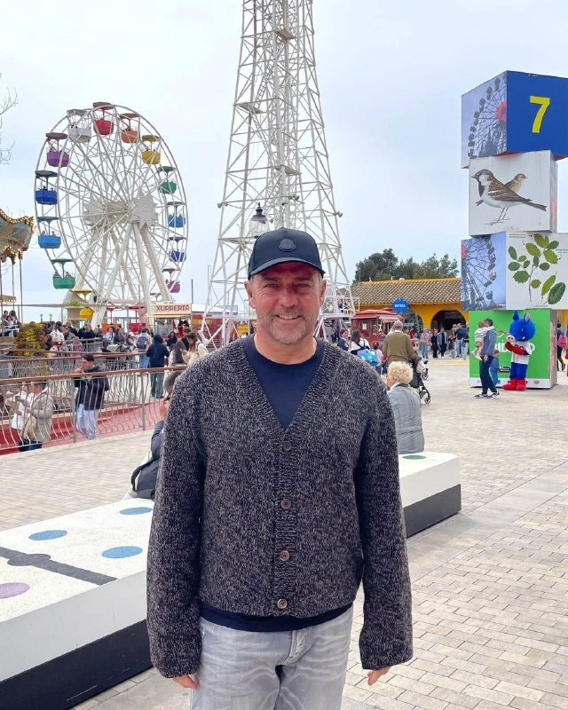 📸 Ханси Флик наслаждается паузой на матчи сборных 🎢