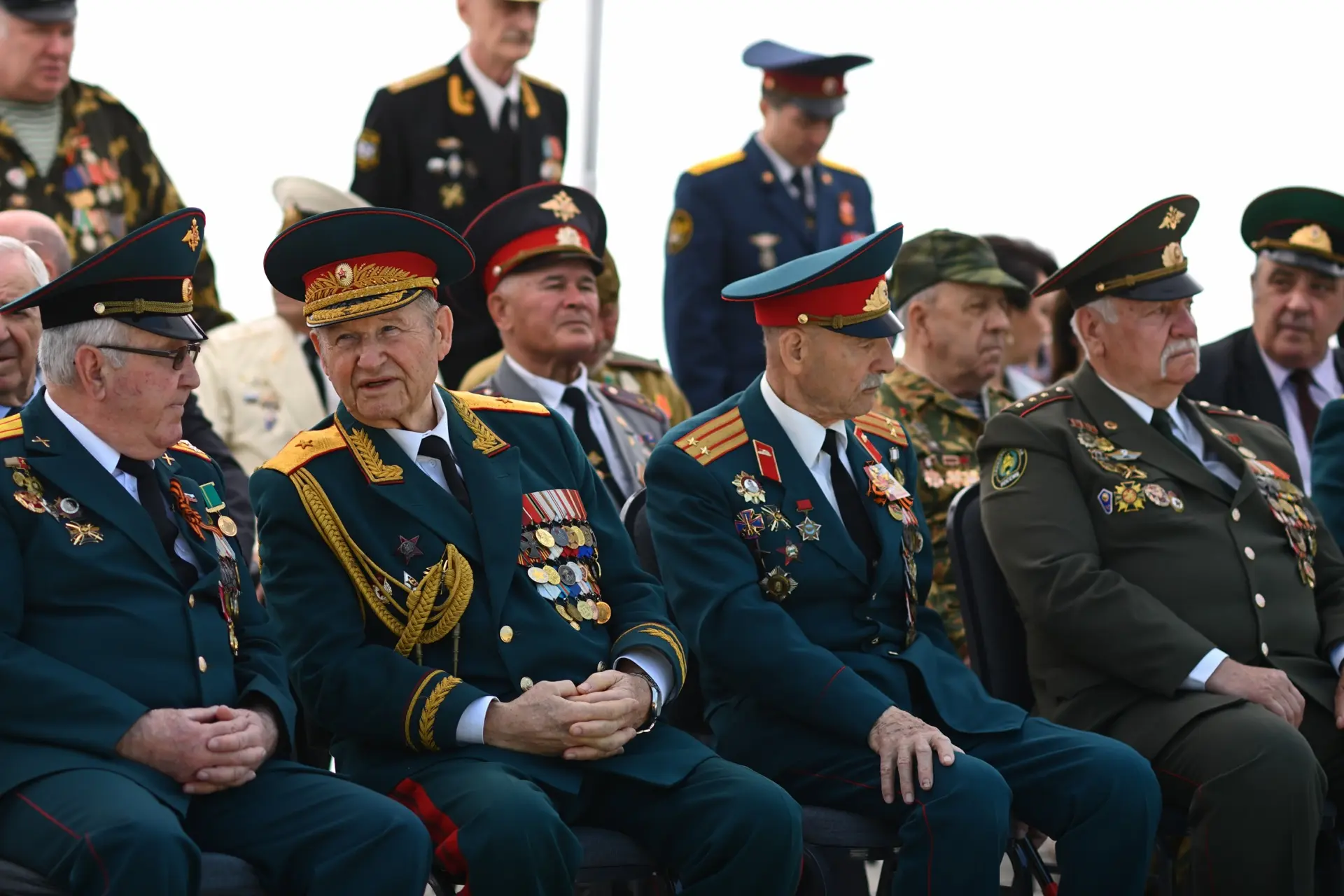 Жители Адыгеи приветствовали ветеранов и участников торжественного марша  Сегодня, в День Победы, од