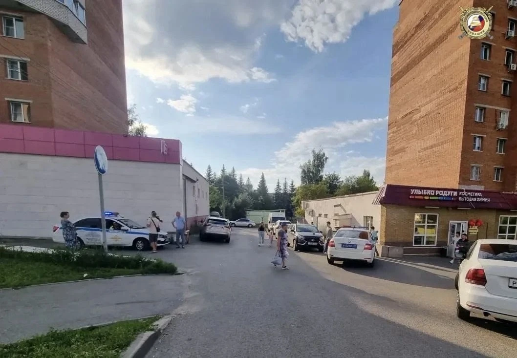 🚲 На Университетской 11-летний велосипедист столкнулся с «Газелью» доставки (и это был не наезд).


