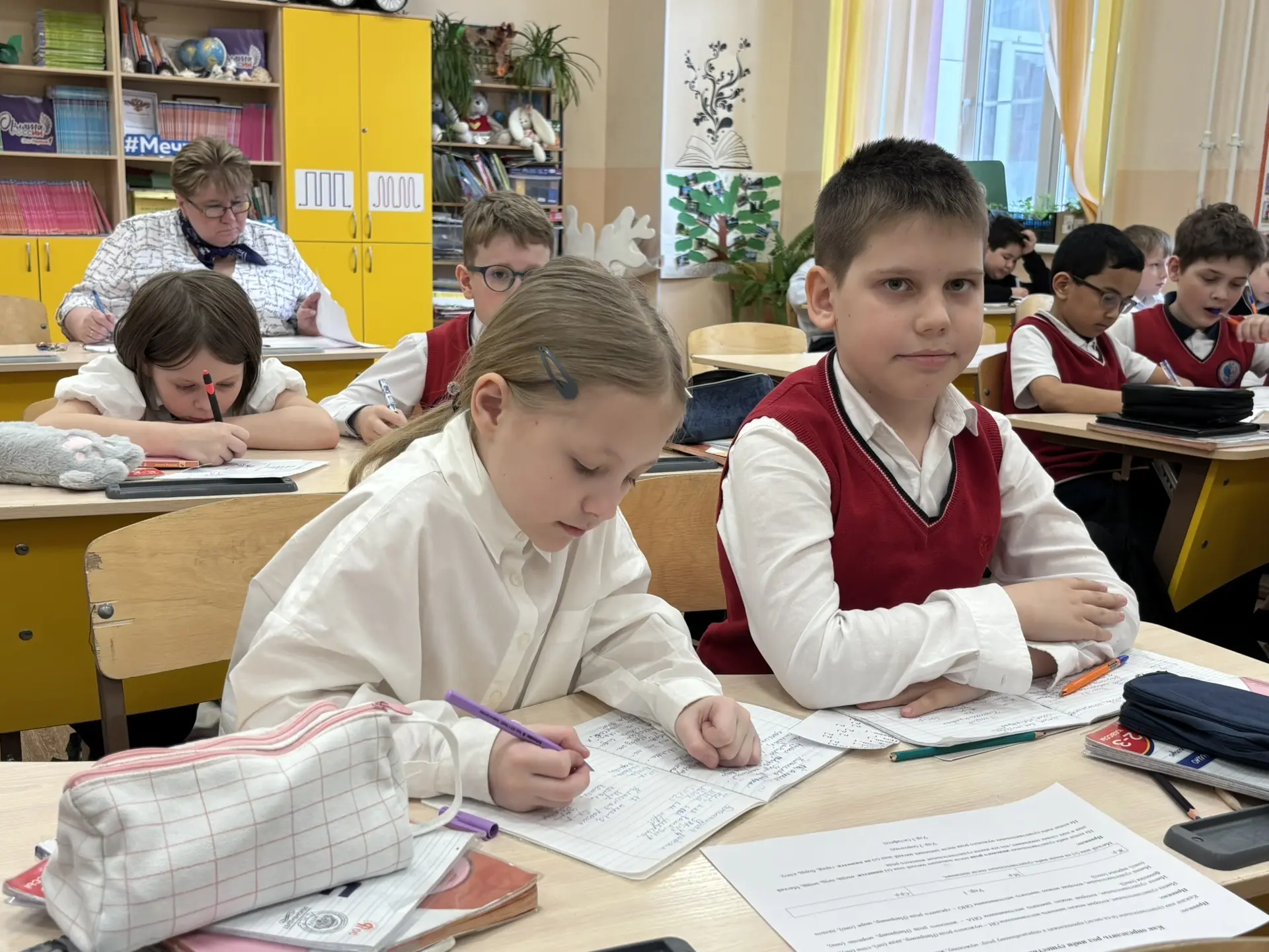 ⭐️ Сегодня в нашем Центре образования прошёл фестиваль педагогических идей «Современный урок»!  Учит