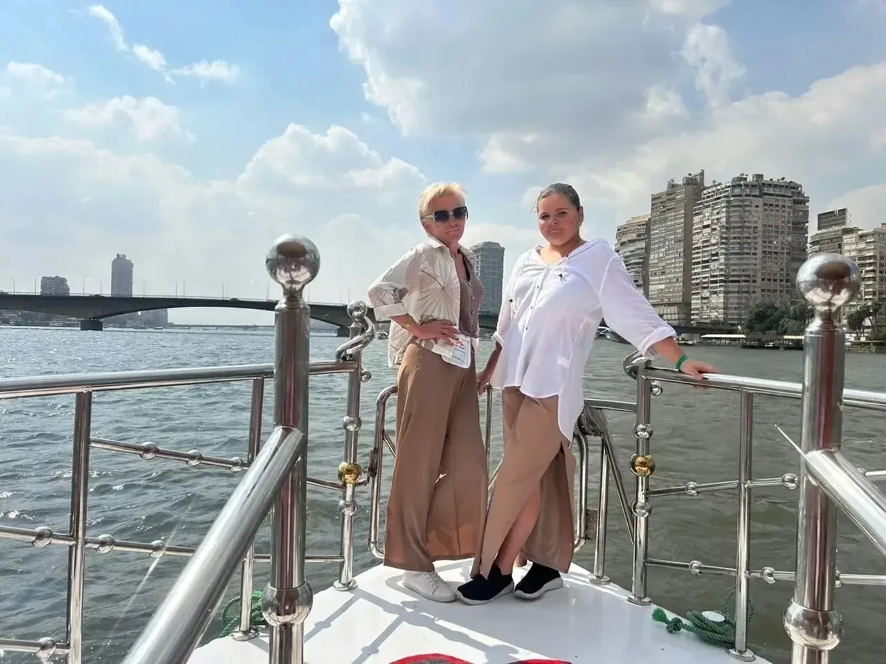 «В день семьи, любви и верности, я бы хотела рассказать о своей бабуле. Ведь как я считаю, они насто