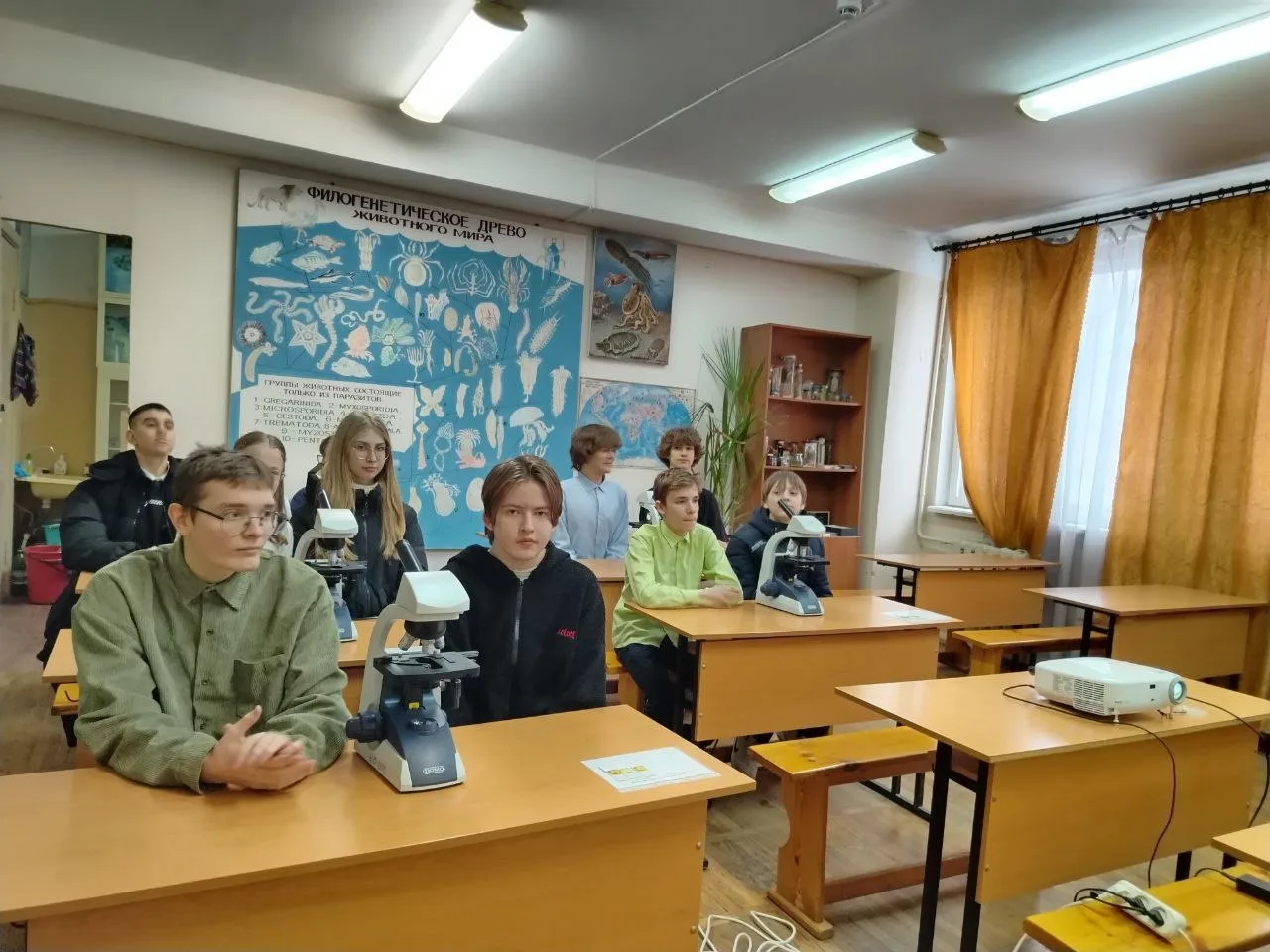 🔬 ШАГ В ПРОФЕССИЮ 🔬  💭 Как узнать, подходит ли тебе профессия? Конечно, увидеть всё своими глазами! 