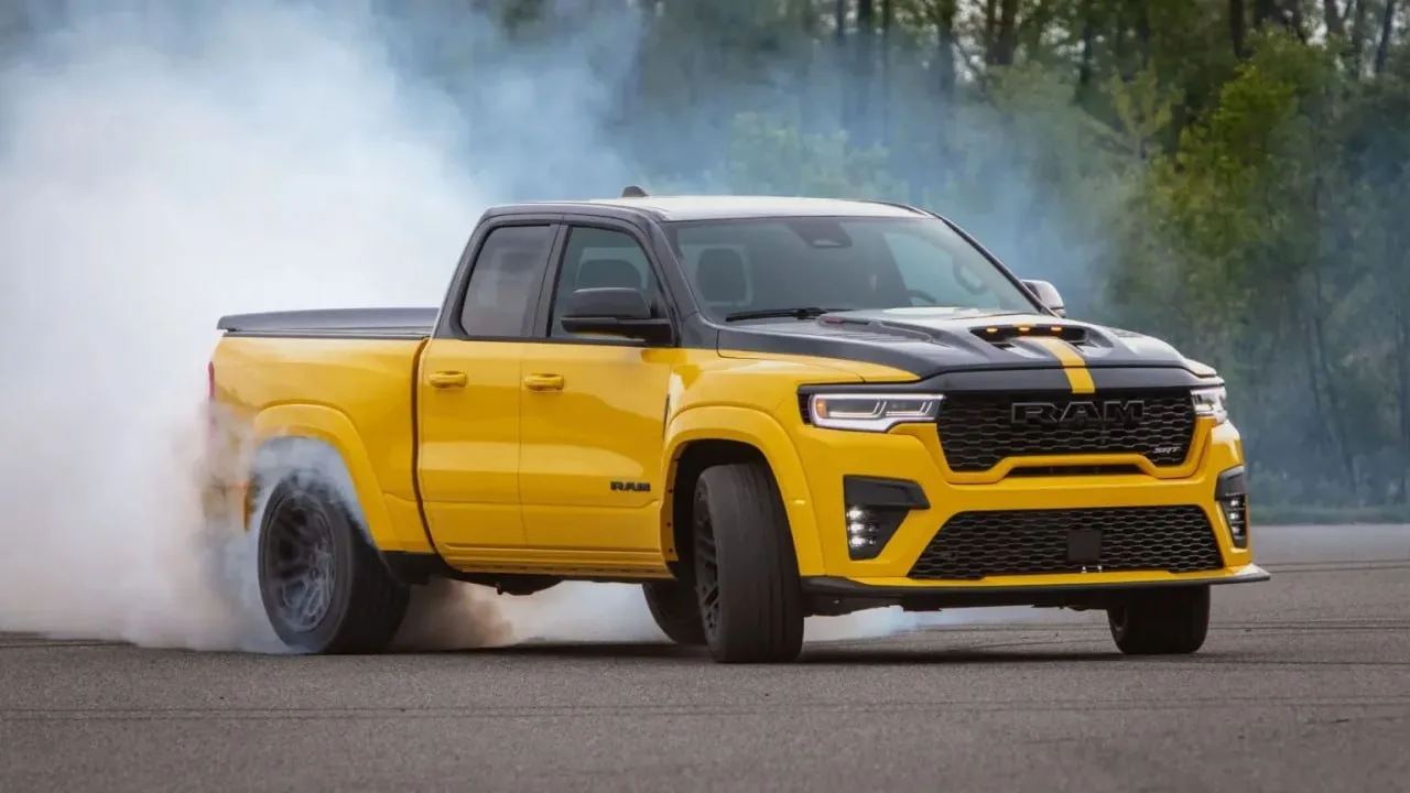 Ram выкатил сразу три «заряженных» пикапа из линейки Rumble Bee  Самый могучий — Ram 1500 Rumble Bee