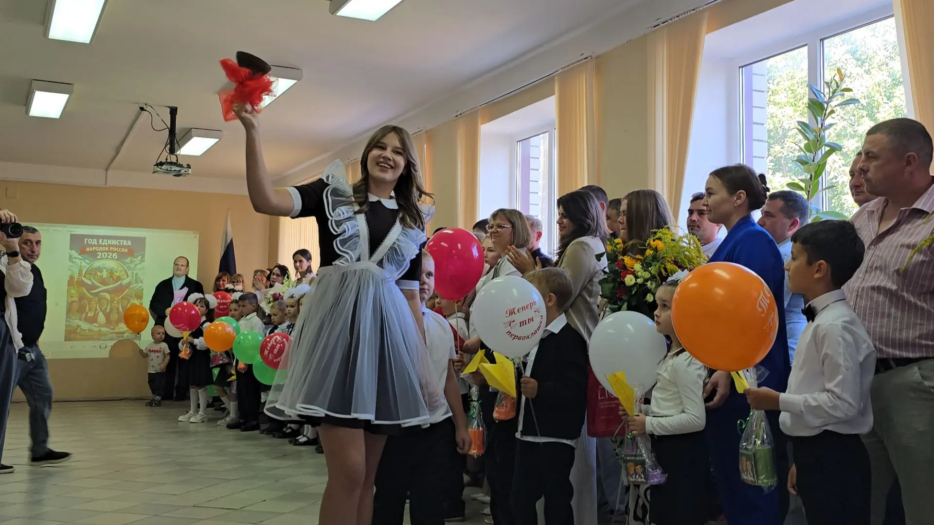 Первые звонки прозвенели в школах Новоаннинского района