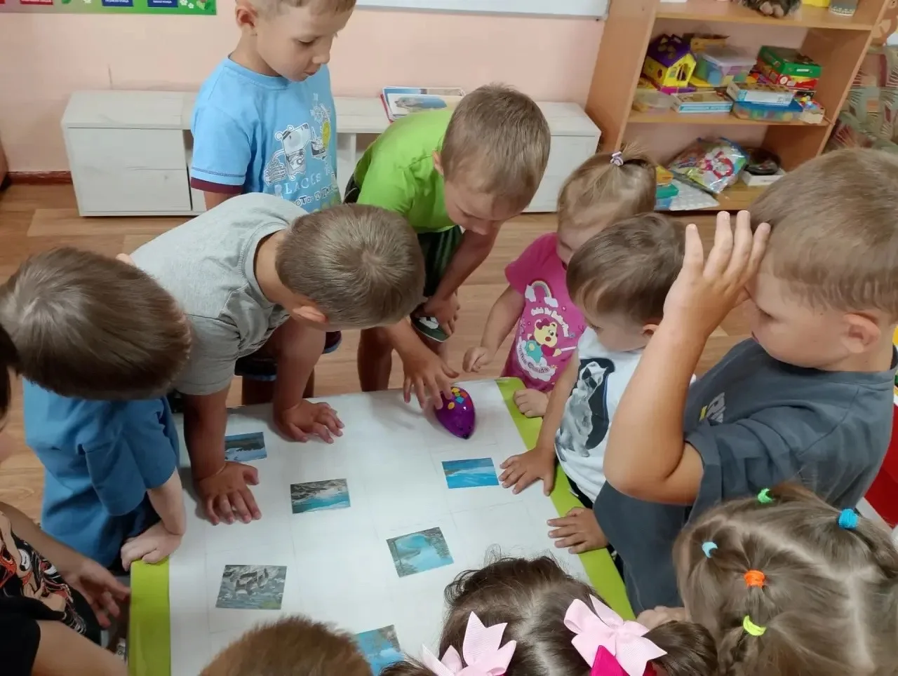 Сегодня воспитанники из Академии летних открытий совершили увлекательное виртуальное путешествие по 