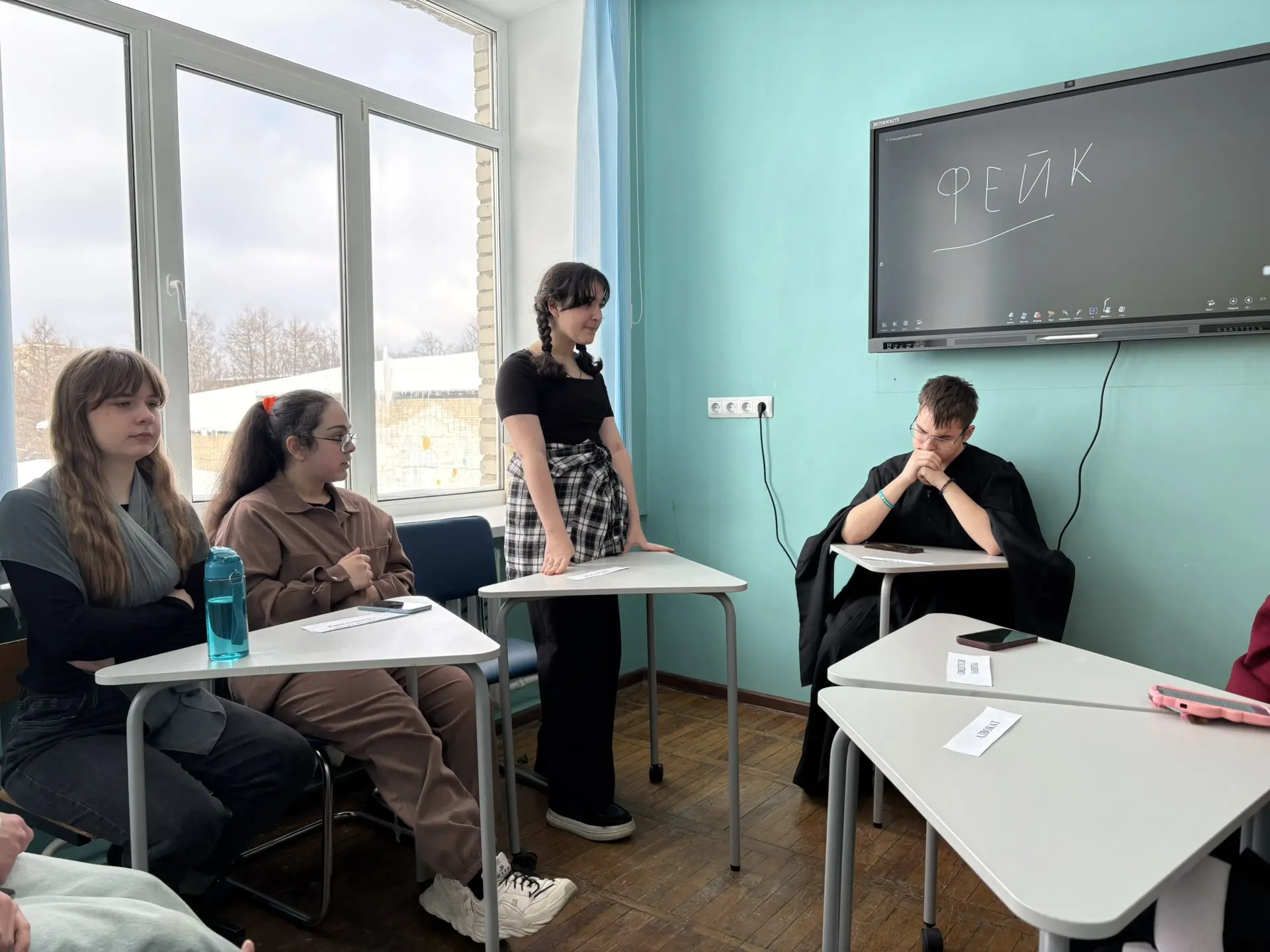 Занятие проекта «Школа ведущих» сегодня превратилось в настоящее заседание суда⚖️👨🏻‍⚖️  🎙️Активисты 