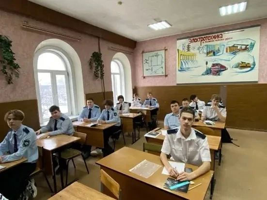 В течении месяца со студентами первого курса преподаватели проводили профилактические беседы на тему