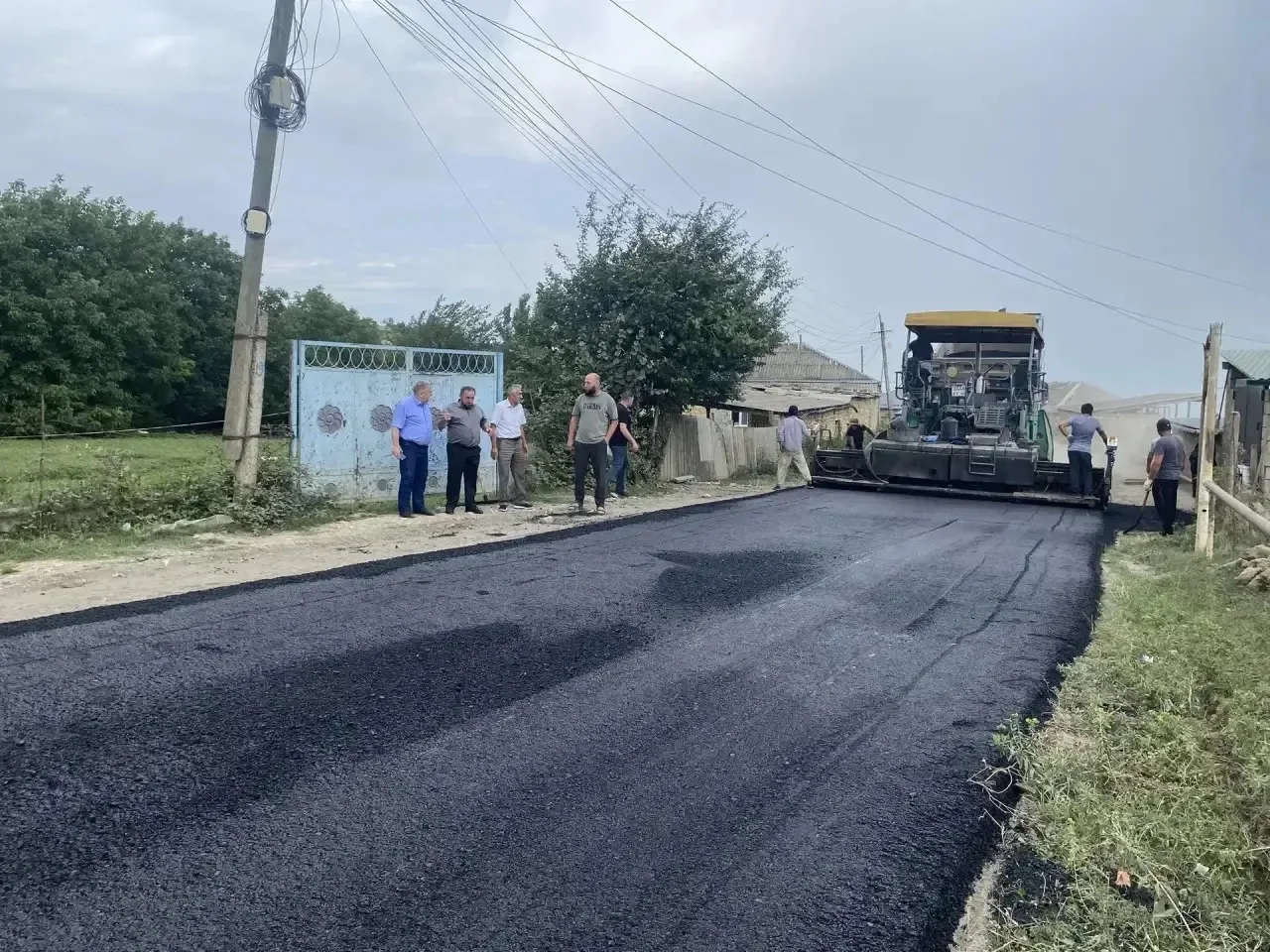 В селе Зиль Табасаранского района приступили к капремонту дорог по программе «Местные и...