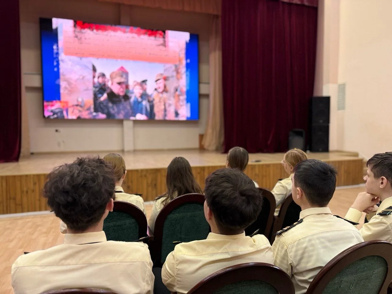 ❗ Равнение на подвиг. Память, которая не уходит в прошлое.❗ 📆15 февраля — День памяти о россиянах, и