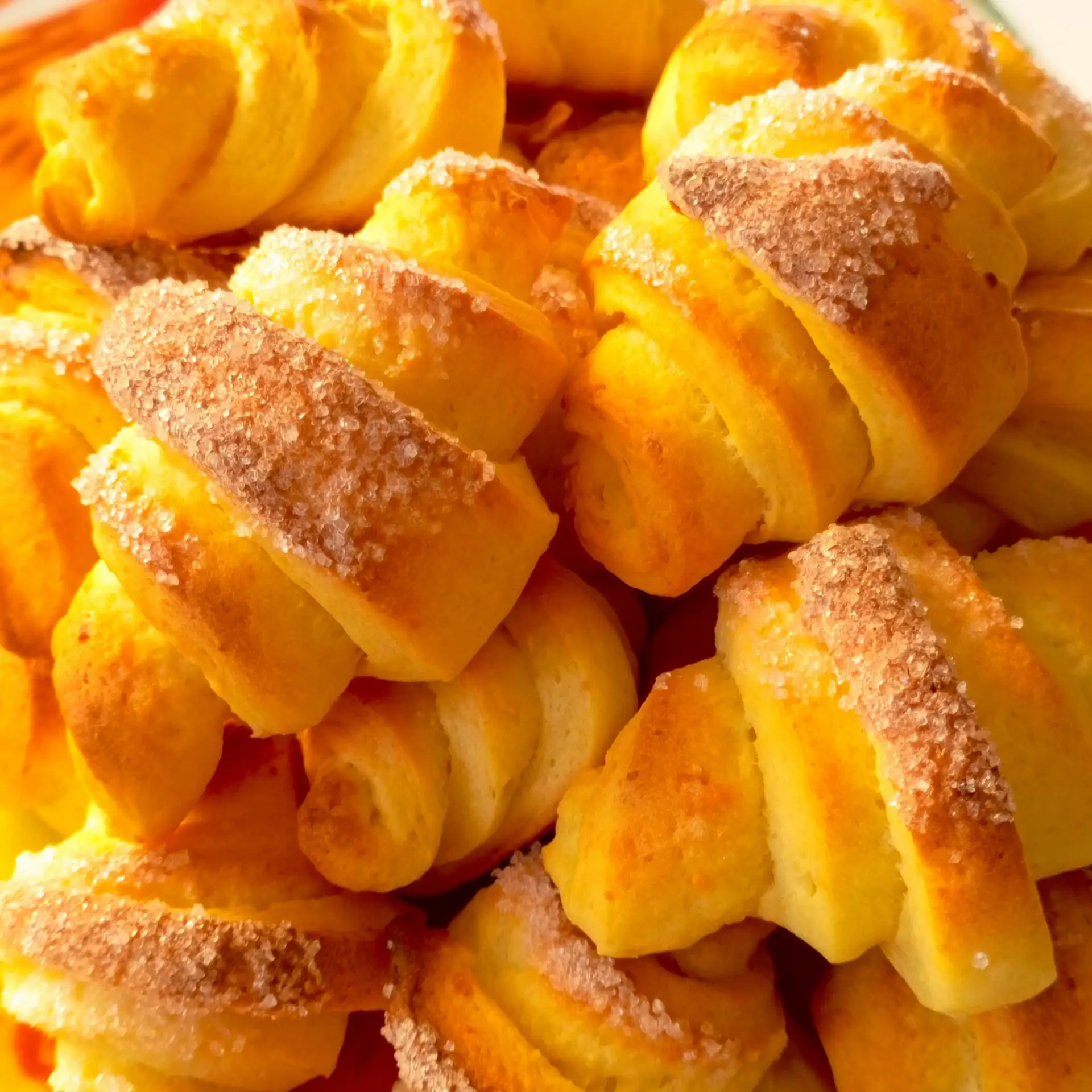 К чаю творожные рогалики. Быстро и очень вкусно.