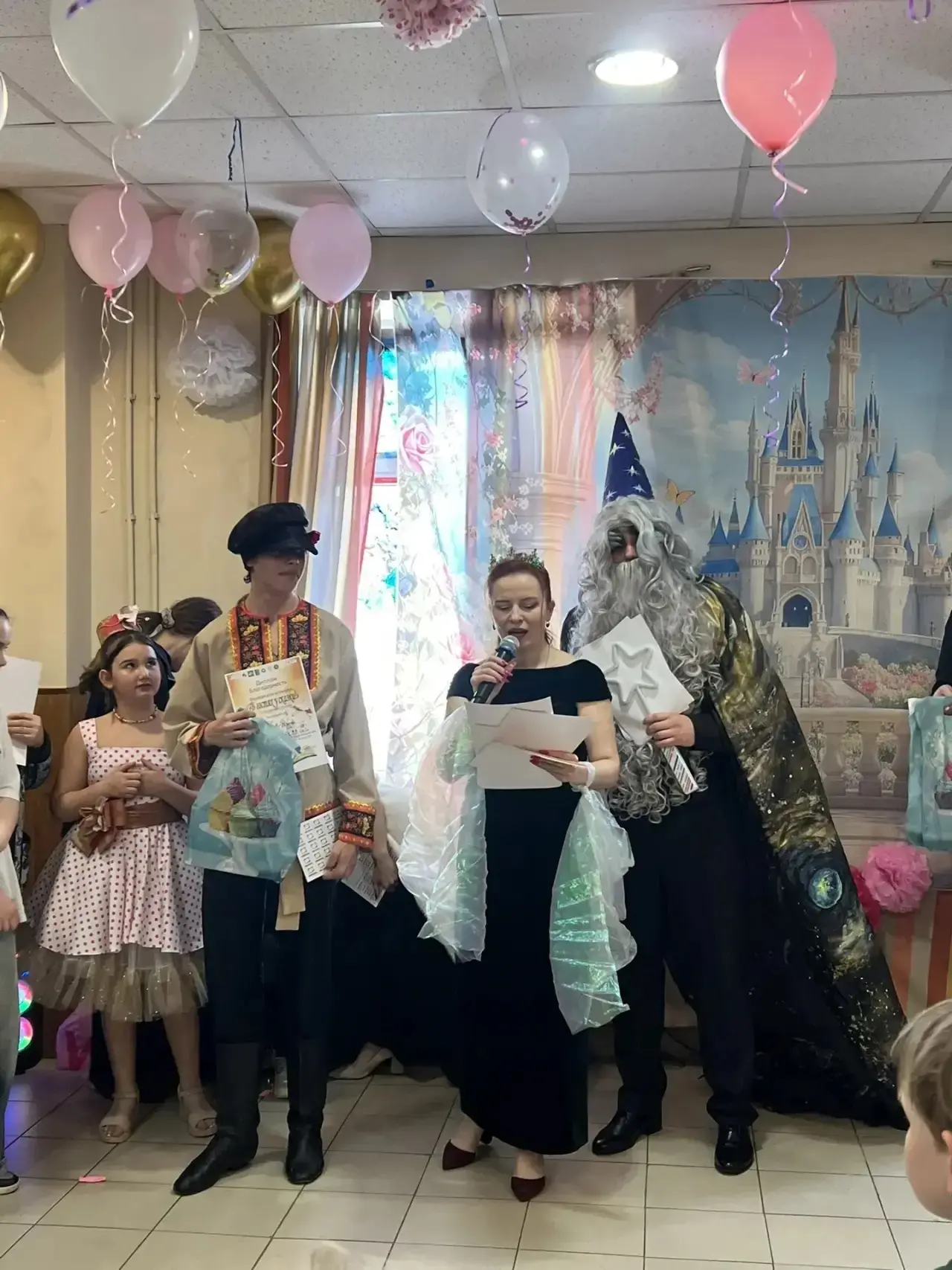 7 июня- Международный день сказок.
