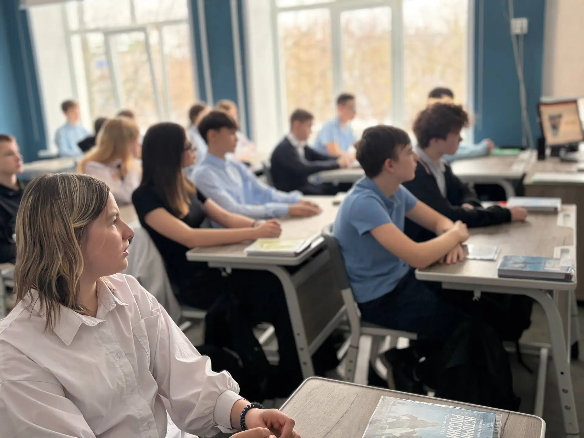 🎓 Кем быть? Вопрос, который решает будущее 🌟  "Кем ты хочешь стать?" – этот вопрос, кажется, звучит 