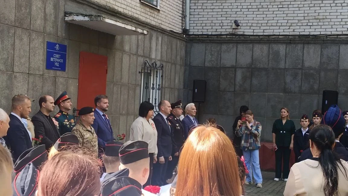 🕯️ Память героев почтили студенты и преподаватели Губернаторского авиастроительного ко...