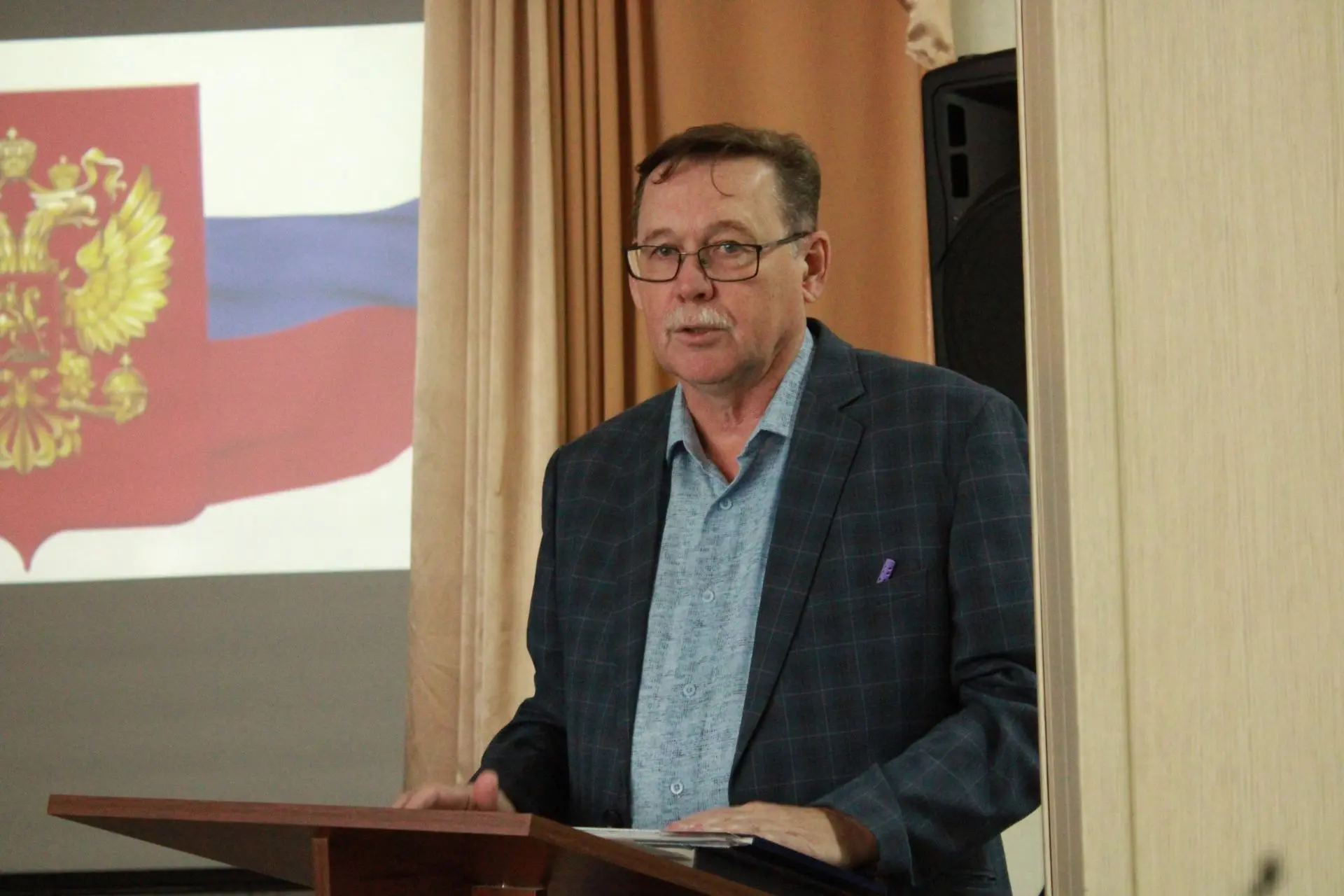 ростки пытались утвердить себя по глупости годы назад…