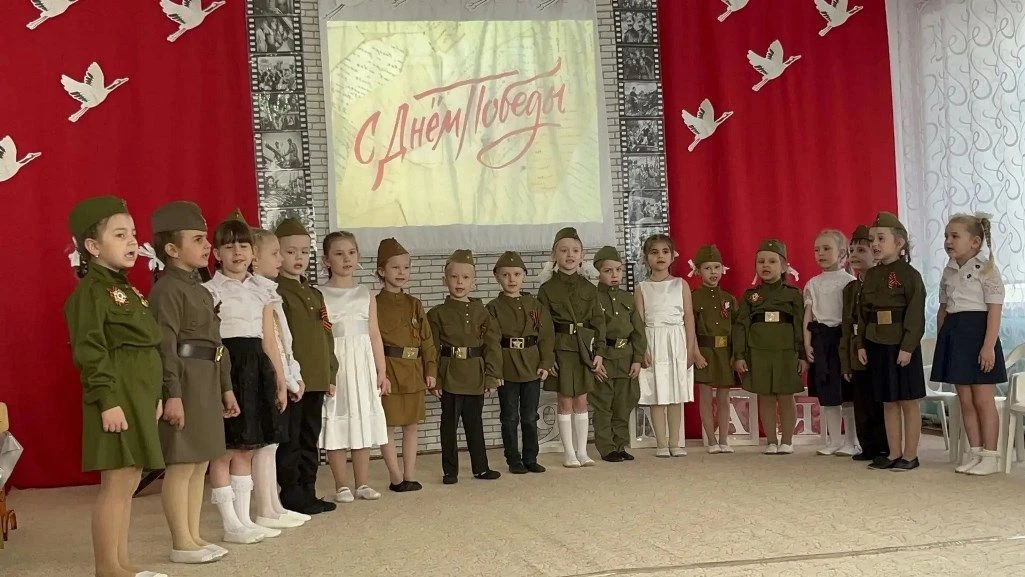 🕊️ «День Победы празднует страна» в группе «Солнышко»! 🎶7 мая прошел трогательный пра...