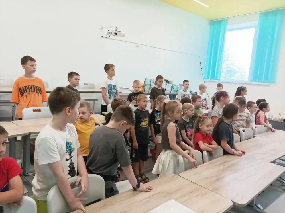 🎵 Вокально-хоровая студия «Мелодия»: как звучит лето в лагере «Мирный»?