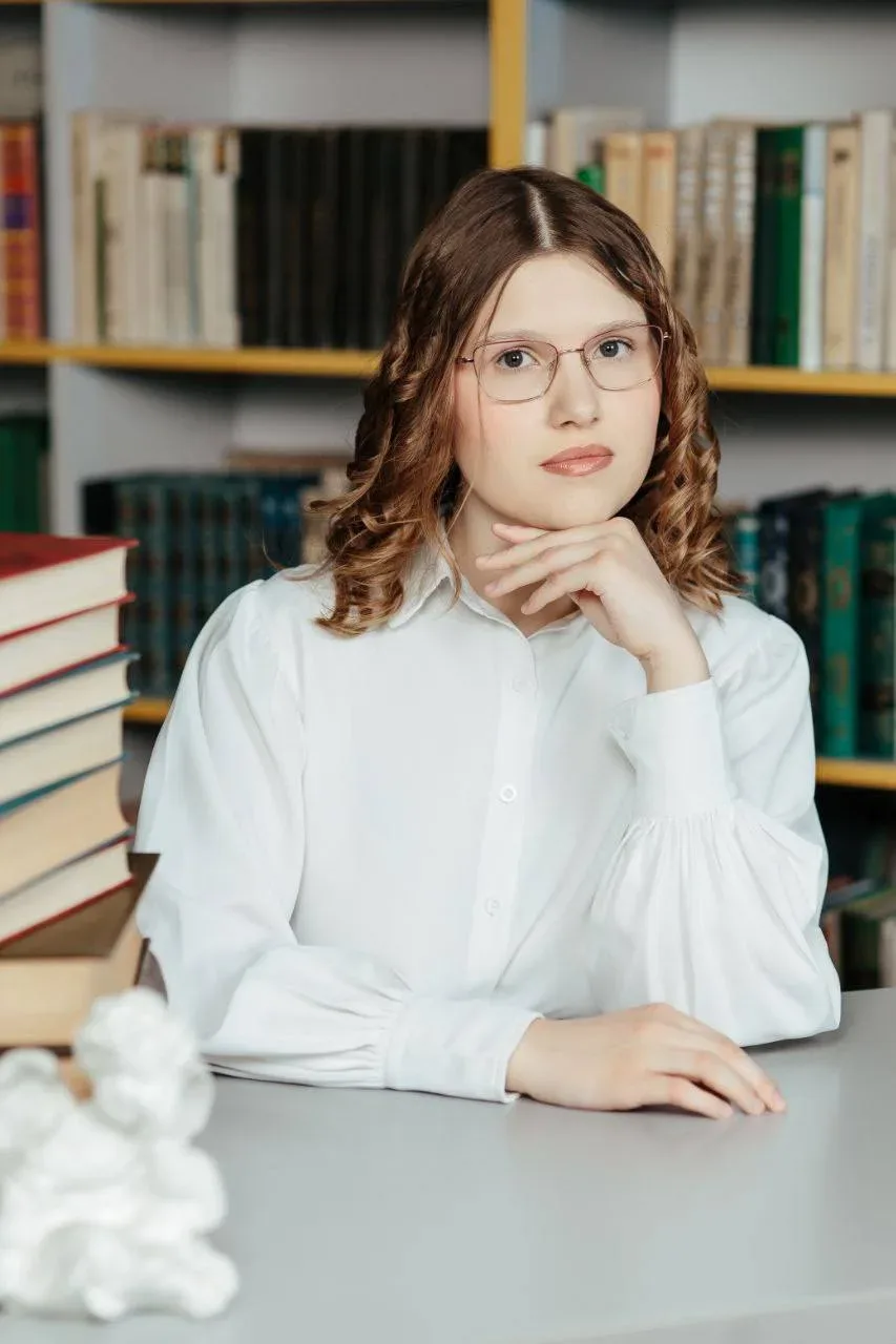 Филиппова Варвара, выпускница 11 класса, в диалоге о своем пути🌟

-Варя, ты подтвердила свою заслуж