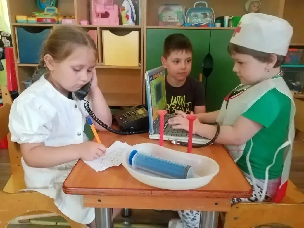 👩‍⚕️👨‍⚕️День медицинского работника💉💊

💫В дошкольном отделении МОУ СОШ № 20 им. Н.З. Бирюкова п