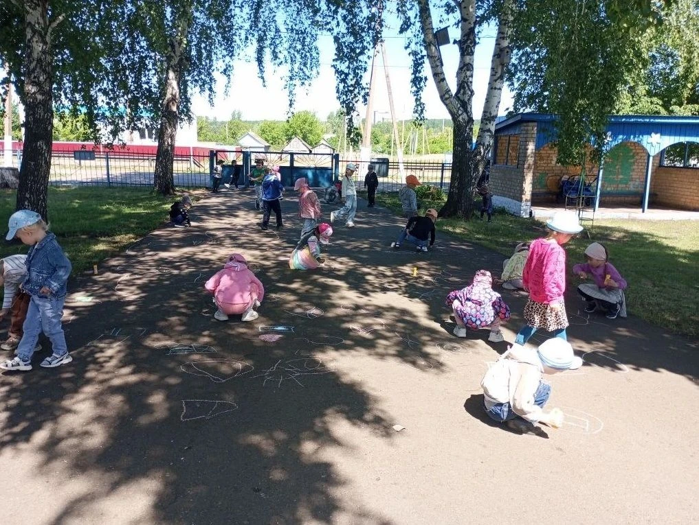 1 июня, в Международный день защиты детей, наши воспитанники побывали на празднике «Пла...