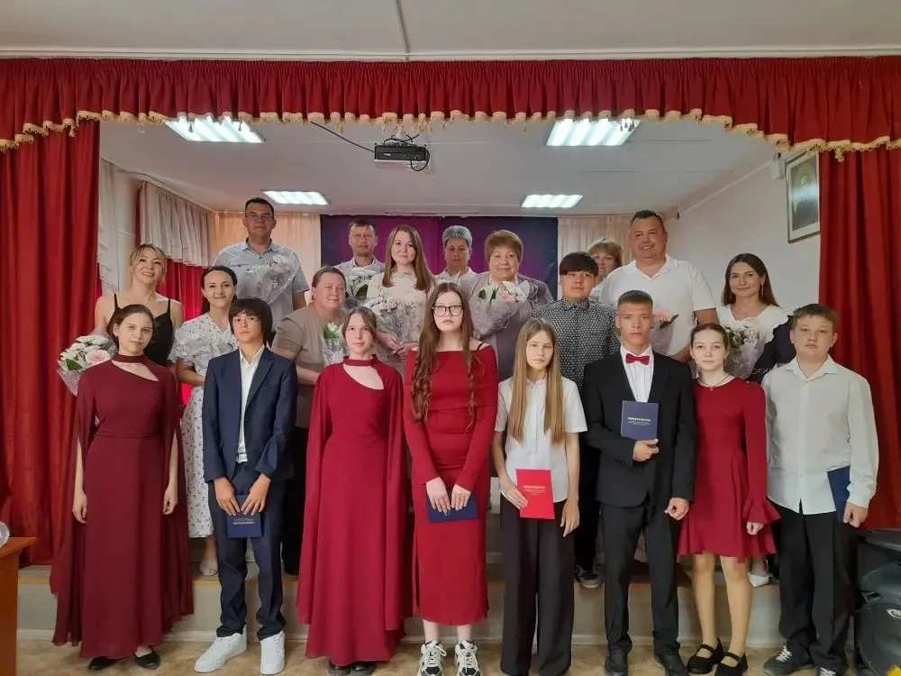 ✨ Яркая точка большого пути! ✨

🌟 26 мая в Детской музыкальной школе №15 царили волнение, гордость 
