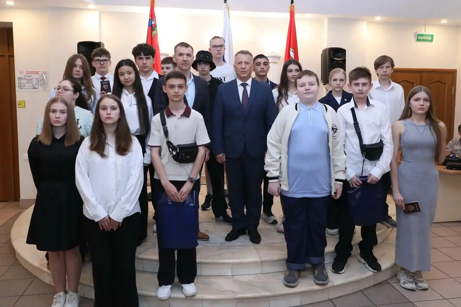 Вчера в ДК «Вперёд» прошло знаковое событие — 18 юных жителей Долгопрудного, недавно отметивших своё