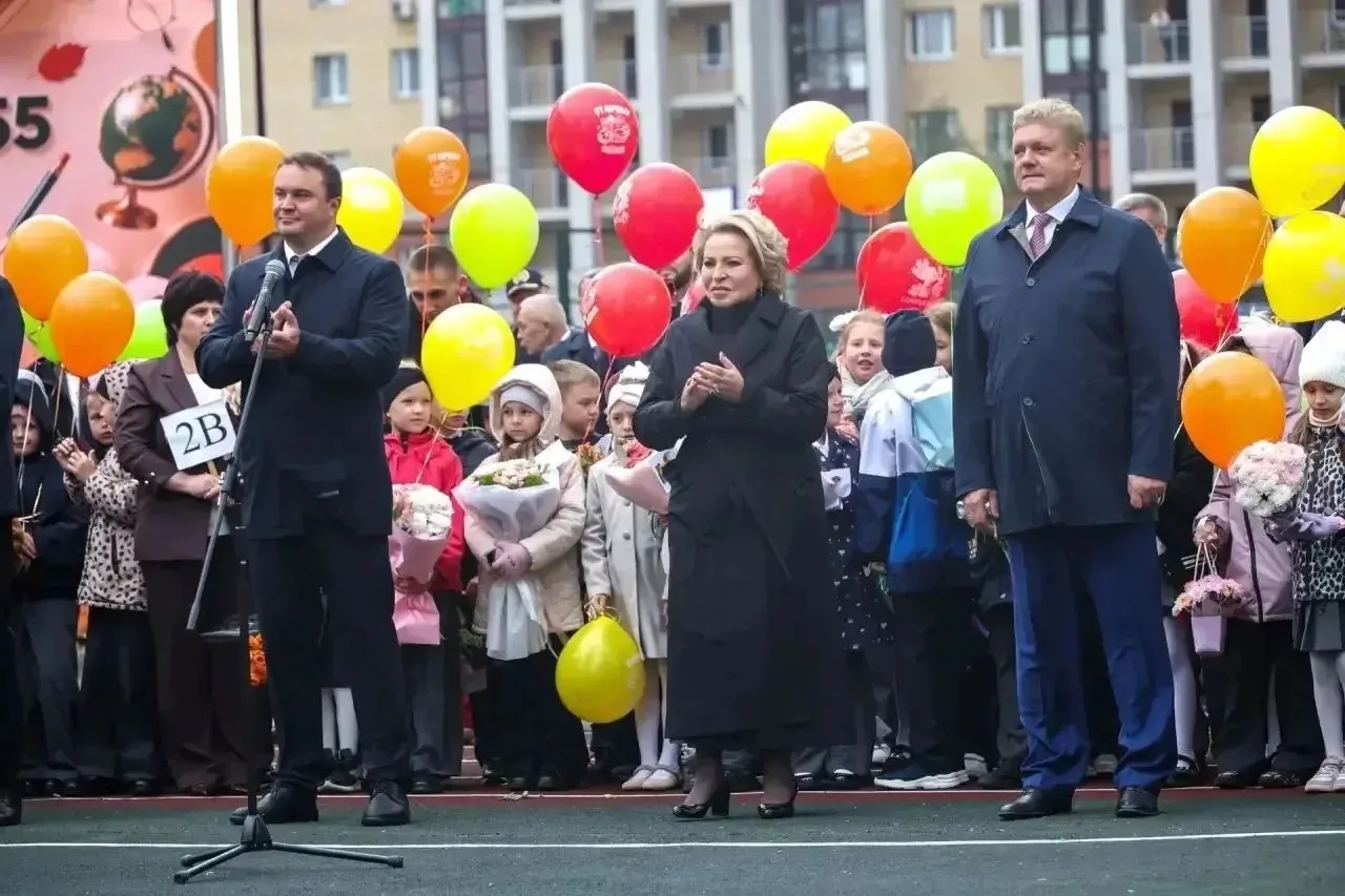 В Омске распахнула двери школа № 155 — новое современное образовательное пространство