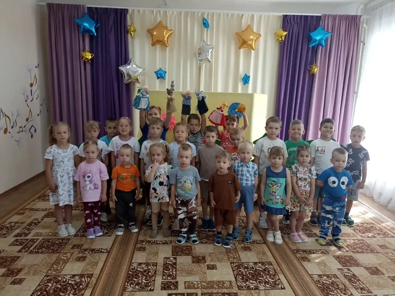 В рамках проведения тематической недели "В гостях у сказки" воспитанники группы "Звёздо...