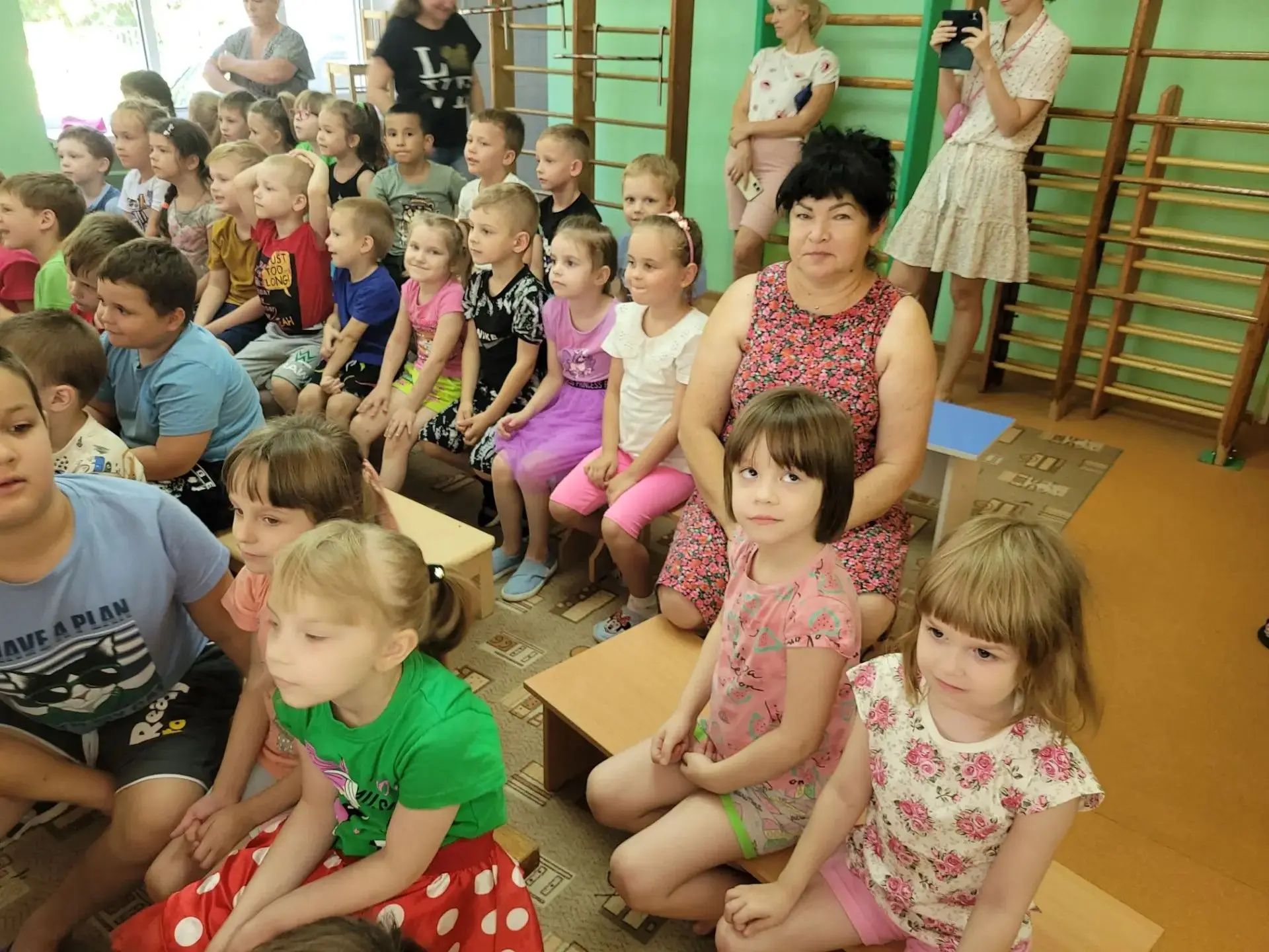 Ура а-а-а-а-а!!!! К нам приехал цирк!!!