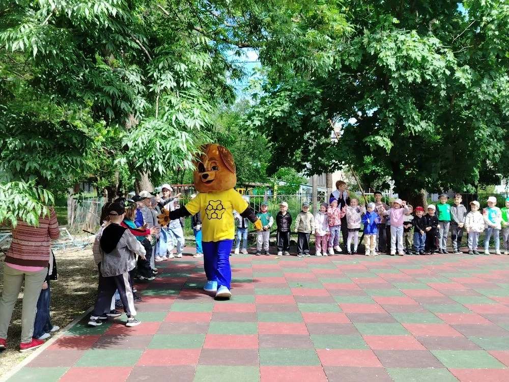 🌟 Сегодня мы отпраздновали замечательный праздник "День защиты детей"! 
🎉Наши маленькие гости были