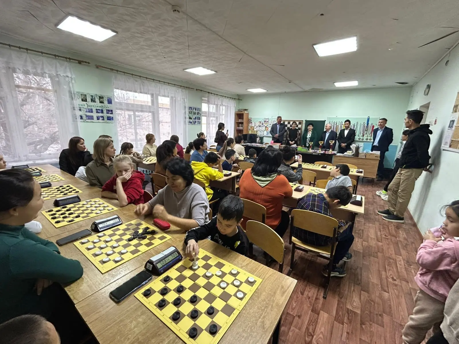 🏷️Открытый семейный турнир по шашкам прошел сегодня в Новинке